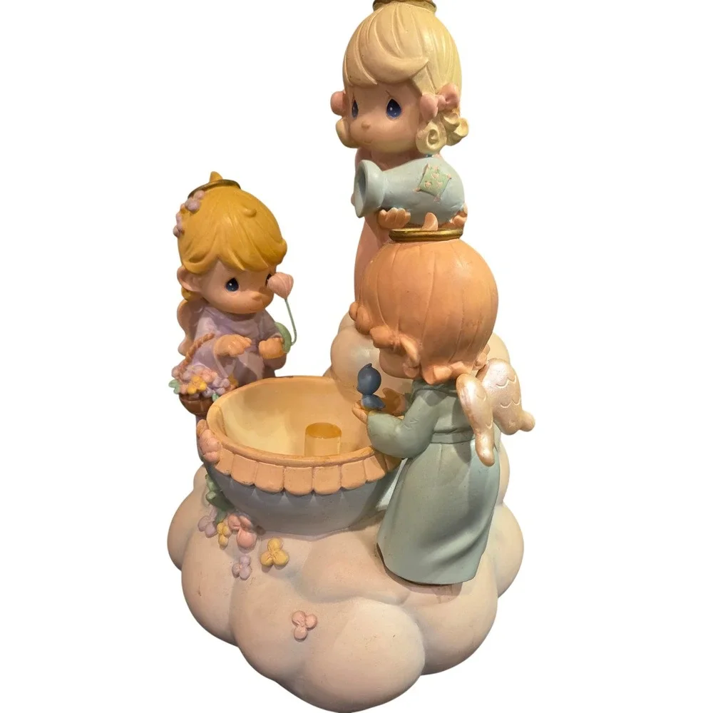 Precious Moments Musical Fountain AWF-1001-E Waltz of the Flowers